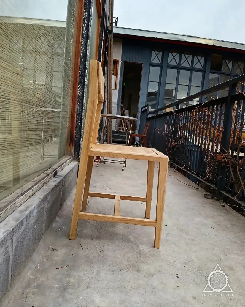 Otra vista del trabajo Silla Mori (foto 2 de 2).